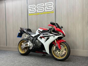 Honda CBR1000RR Fireblade Super Sports 1000 ROAD SPORT