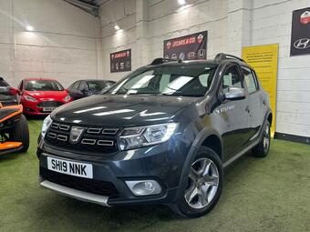 Dacia Sandero Stepway Hatchback 1.0 SCe Essential Euro 6 5dr