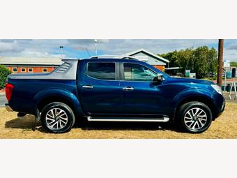 Nissan Navara Pickup 2.3 dCi Tekna Auto 4WD Euro 6 4dr