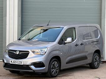 Vauxhall Combo Panel Van 1.5 Turbo D 2300 Sportive L2 H1 Euro 6 (s/s) 4dr