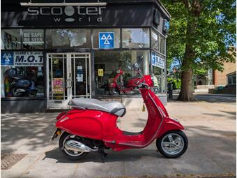 Piaggio Vespa Primavera 50 Moped 50 2T CVT