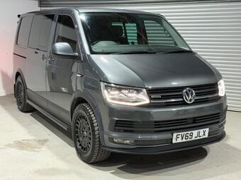Volkswagen Transporter Combi Van 2.0 BiTDI T32 Highline Kombi DSG 4Motion SWB Euro 6 (s/s) 5dr