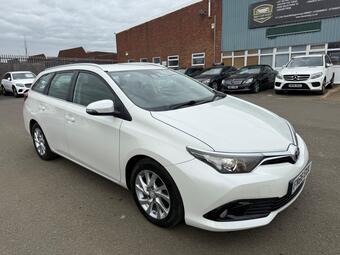 Toyota Auris Estate 1.6 D-4D Business Edition Touring Sports Euro 6 (s/s) 5dr (Safety Sense)
