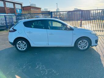 2015 6 S S 5DR 46 PHOTOS RENAULT MEGANE 1.5 DCI LIMITED NAV EURO... photo