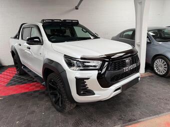 2022 TOYOTA HILUX 2.8 D 4D GR SPORT AUTO 4WD EURO 6 S S 4DR... photo