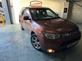 2013 OUTLANDER 2.2 DI D GX4 SUV 5DR DIESEL MANUAL 4WD EURO 5 S... photo