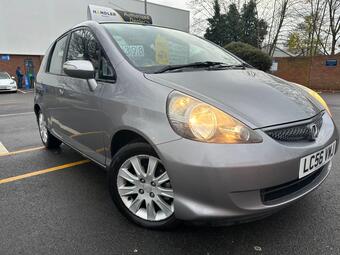 2006 Honda Jazz 1.4 i-DSI SE Hatchback 5dr Petrol CVT-7 (139 g/km, 82 bhp) 100 Photos photo