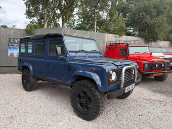 Land Rover Defender 110 SUV 2.5 TDi County Station Wagon 5dr Diesel Manual 4X4 (107 bhp)