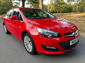 Vauxhall Astra Hatchback 1.4i Excite Euro 6 5dr