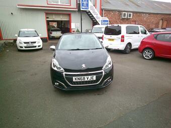 Peugeot 208 Hatchback 1.2 PureTech Tech Edition Euro 6 (s/s) 5dr