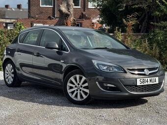 Vauxhall Astra Hatchback 2.0 CDTi Elite Auto Euro 5 5dr