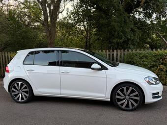 Volkswagen Golf Hatchback 1.6 TDI BlueMotion Tech GT Edition Euro 6 (s/s) 5dr