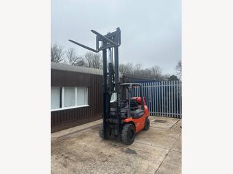 Toyota 02-7FGF30 Unlisted