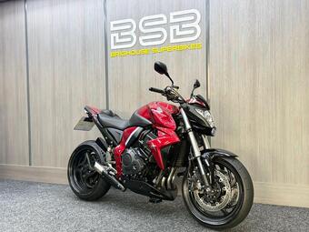 2010 honda cb1000r naked petrol manual euro 3 (125 ps) 998cc 25 photos  cb1000r naked petrol manual euro 3 (125 ps)... photo