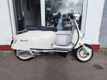 Royal Alloy GP 125 Unlisted 2025 GP 125 LC MT
