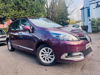 2014 1.5 DCI DYNAMIQUE TOMTOM MPV 5DR DIESEL EDC EURO 5 110 PS 42... photo