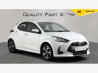 Toyota Yaris Hatchback 1.5 VVT-h Design E-CVT Euro 6 (s/s) 5dr