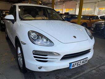 Porsche Cayenne SUV 3.0 TD V6 Tiptronic 4WD Euro 5 (s/s) 5dr