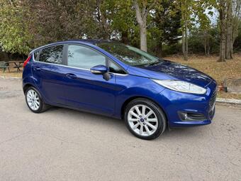 Ford Fiesta Hatchback 1.0T EcoBoost Titanium Euro 6 (s/s) 5dr