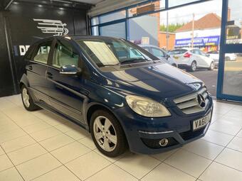 2010 B CLASS 2.0 B200 CDI SE CVT 5DR 43 PHOTOS MERCEDES BENZ B CLASS... photo