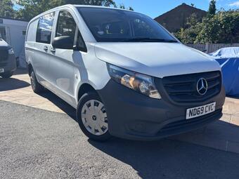 2019 VITO 2.1 116 CDI BLUETEC CREW VAN G TRONIC RWD L1 EURO 6... photo