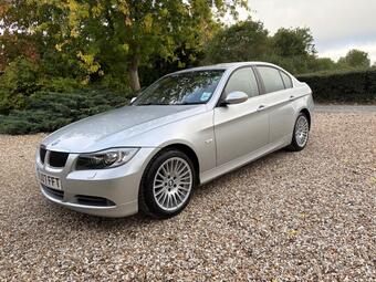 BMW 3 Series Saloon 3.0 330i SE Auto Euro 4 4dr