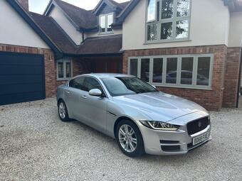 Jaguar XE Saloon 2.0i GPF Prestige Auto Euro 6 (s/s) 4dr