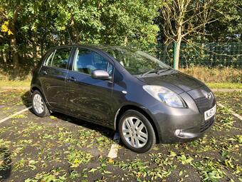 2007 YARIS 1.3 VVT I TR 5DR 40 PHOTOS 1 VIDEO TOYOTA YARIS 1.3... photo