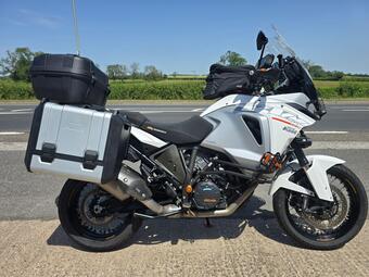 KTM 1290 Super Adventure Adventure 1290