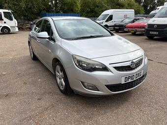 Vauxhall Astra Hatchback 1.6 16v SRi Euro 5 5dr