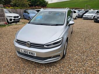 Volkswagen Touran MPV 1.4 TSI BlueMotion Tech SEL MPV 5dr Petrol DSG Euro 6 (s/s) (150 ps)