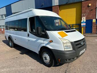 Ford Transit Minibus 2.4 TDCi 430 Duratorq RWD L4 H2 4dr (DRW)