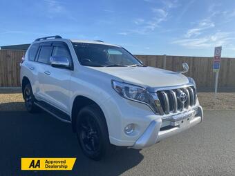 2016 TOYOTA LAND CRUISER 2.8 5DR 35 PHOTOS TOYOTA LAND CRUISER 2.8 5DR FULL SERVICE AMP... photo