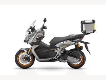 QJMotor ATR 125 Scooter E55 COMMUTER SCOOTER
