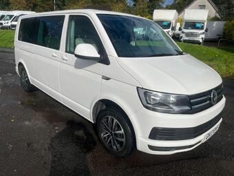 Volkswagen Transporter Shuttle Minibus 2.0 TDI BlueMotion Tech SE FWD LWB Euro 6 (s/s) 5dr