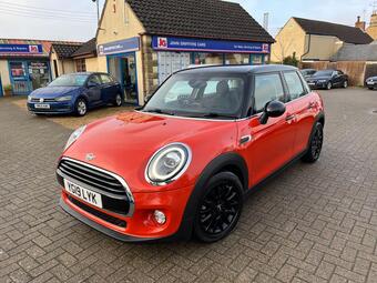 MINI Hatch Hatchback 1.5 Cooper Classic Steptronic Euro 6 (s/s) 5dr
