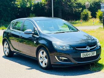 Vauxhall Astra Hatchback 1.6 16v SRi Euro 5 5dr
