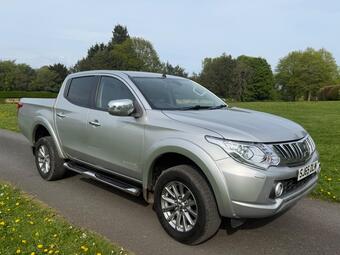 Mitsubishi L200 Pickup 2.4 DI-D DC Warrior 4WD Euro 5 4dr