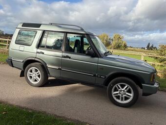 Land Rover Discovery SUV 2.5 TD5 Landmark Station Wagon 5dr (7 Seats)
