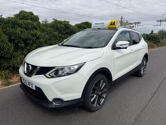 Nissan Qashqai SUV 1.6 dCi Tekna 2WD Euro 5 (s/s) 5dr