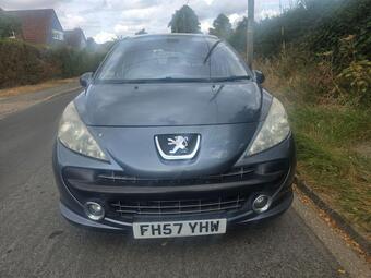 Peugeot 207 Hatchback 1.6 VTi SE Premium 5dr