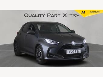 Toyota Yaris Hatchback 1.5 VVT-h Design E-CVT Euro 6 (s/s) 5dr