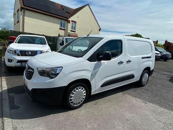 Vauxhall Combo Panel Van 1.5 Turbo D 2300 Dynamic L2 H1 Euro 6 4dr