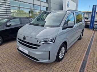 Volkswagen Transporter 2.0 TDI T32 Commerce Pro Kombi Auto SWB Euro 6 (s/s) 5dr