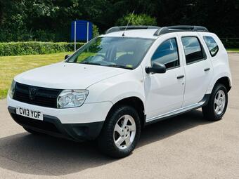 Dacia Duster 1.6 Access 4WD Euro 5 5dr