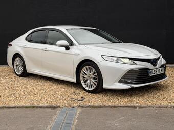 Toyota Camry 2.5 VVT-h Excel CVT Euro 6 (s/s) 4dr