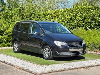 Volkswagen TOURAN 2.0 TDI SE DSG 5dr (5 Seats)