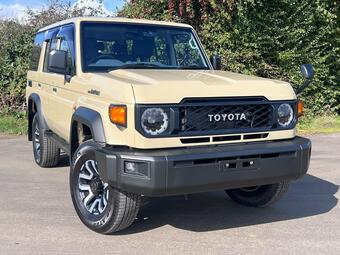 Toyota Land Cruiser 76 series GDJ76 NEW 2.8 AUTO