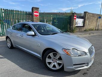 Jaguar XF 2.7d V6 Premium Luxury Auto Euro 4 4dr
