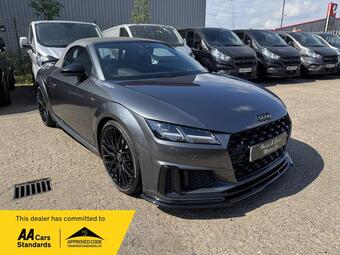 Audi TT 2.0 TFSI 45 Black Edition Roadster S Tronic quattro Euro 6 (s/s) 2dr